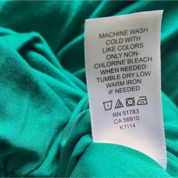 🌹2/$15 Maurices Ruched Green Blouse Sleeveless Wo - Picture 11 of 13